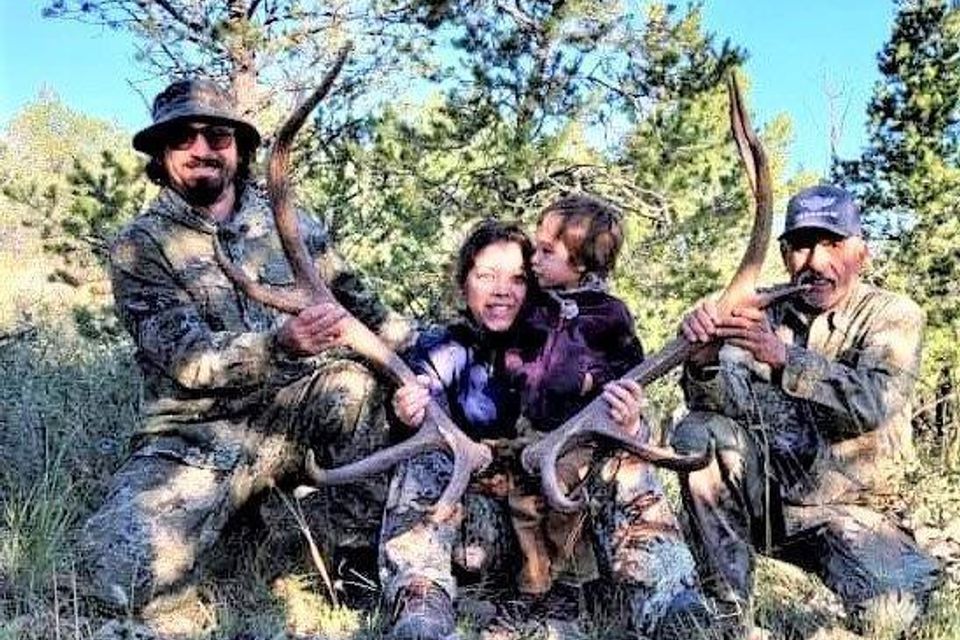 Riley teresa evan and jesse  on the right with his awesome bull 2021