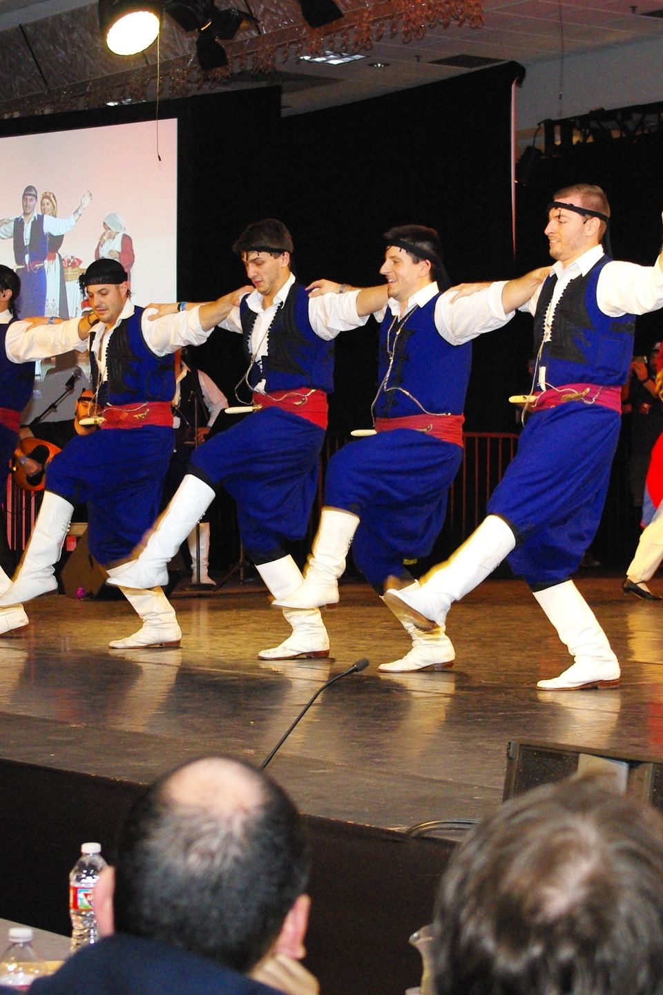 2016 fdf m1 cretan men 03