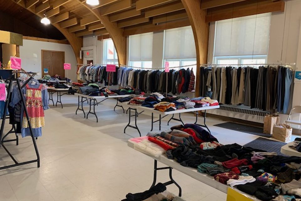 Thrifting market