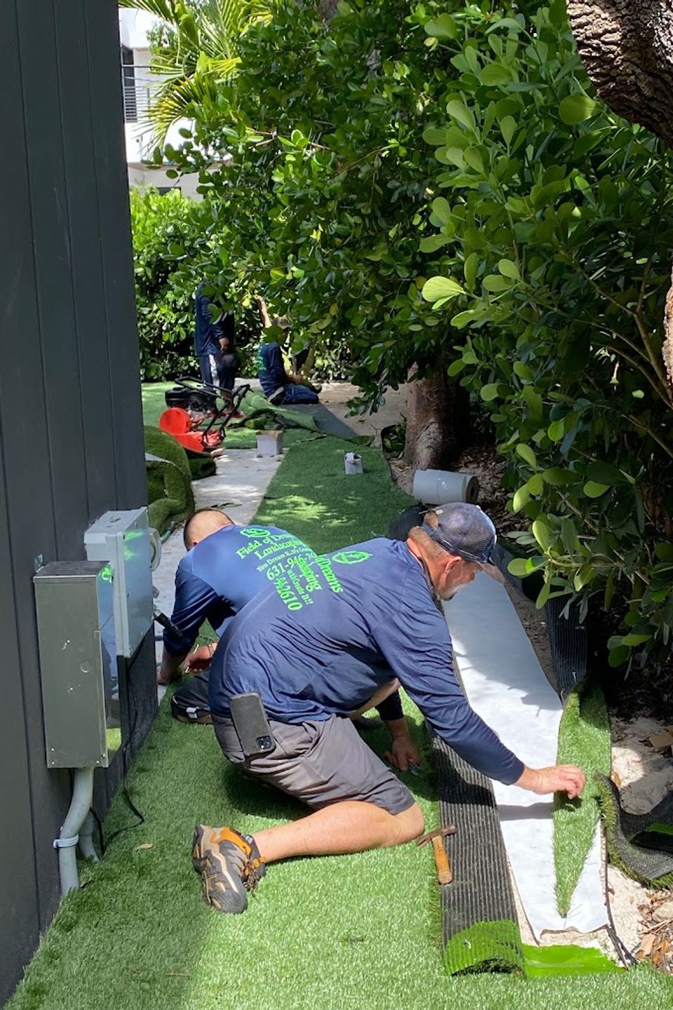 Men working 3