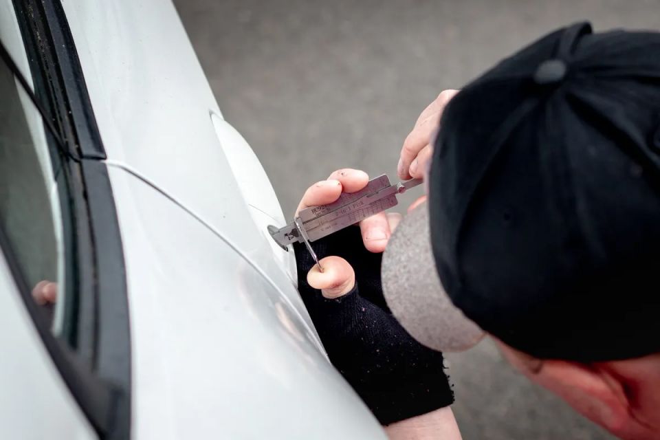 Automotive locksmith