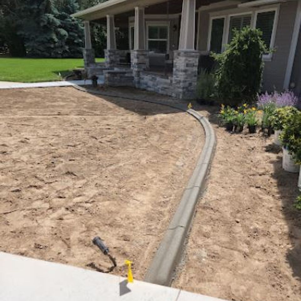 Front yard curbing