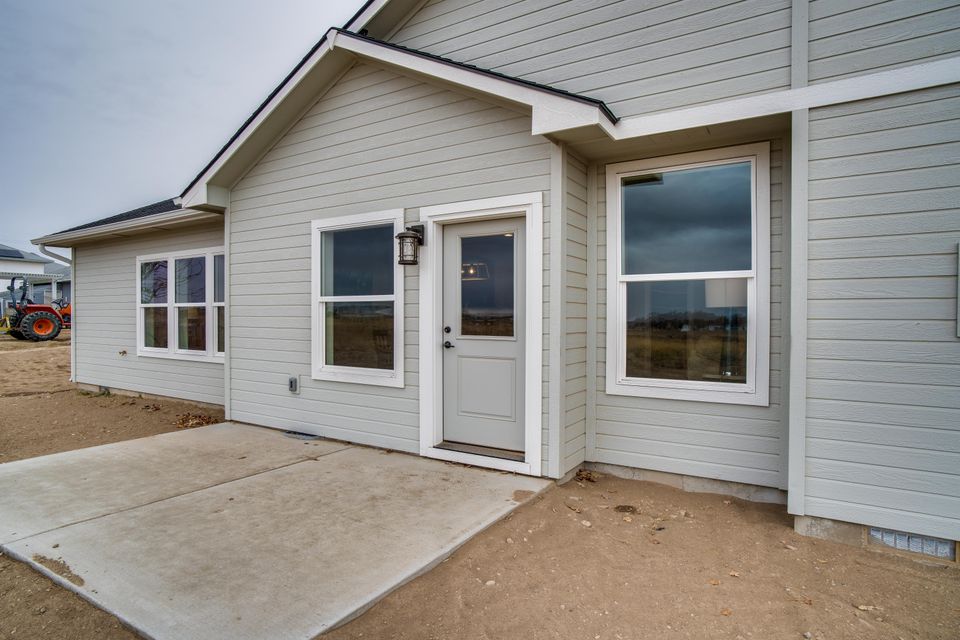 22777 elsie st caldwell 13