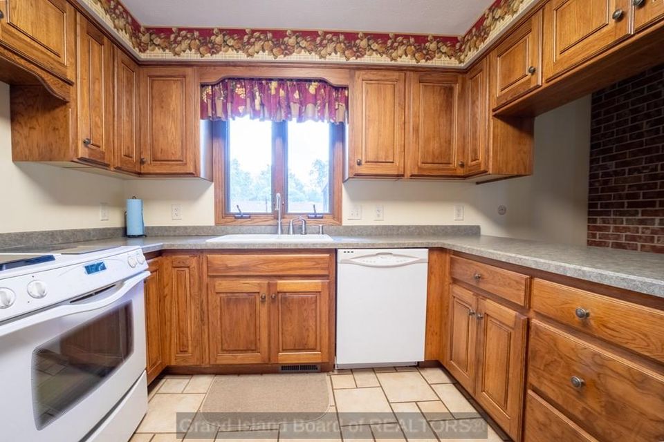 227 berryman ln central city ne 68826 b 2
