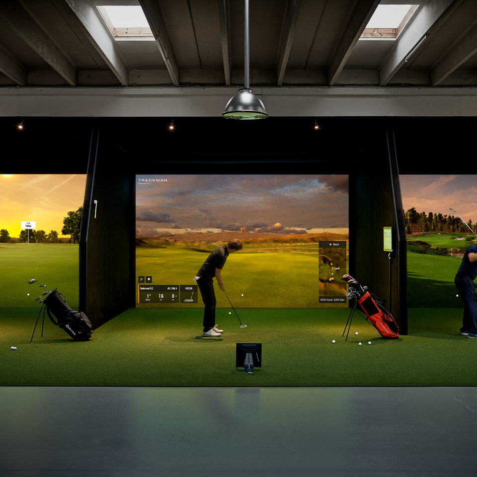 TrackMan simulator bays at Par Me Up