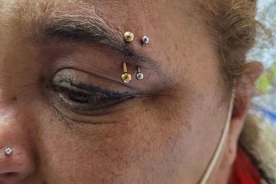 Barb double brow monroe nostril