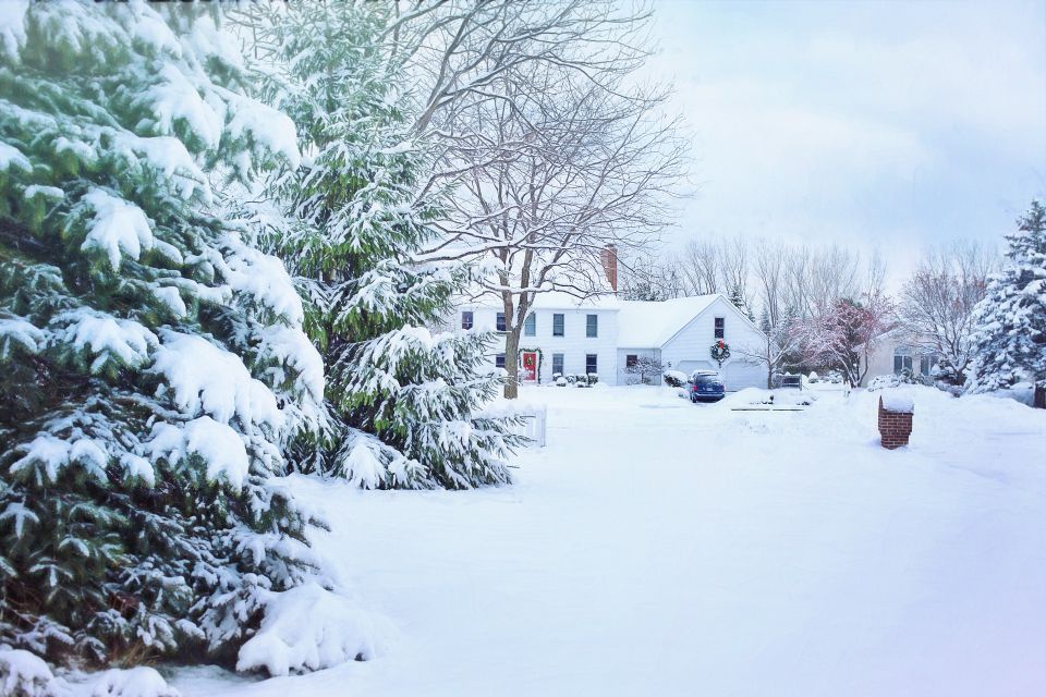 Christmas house g6b237be3b 1920