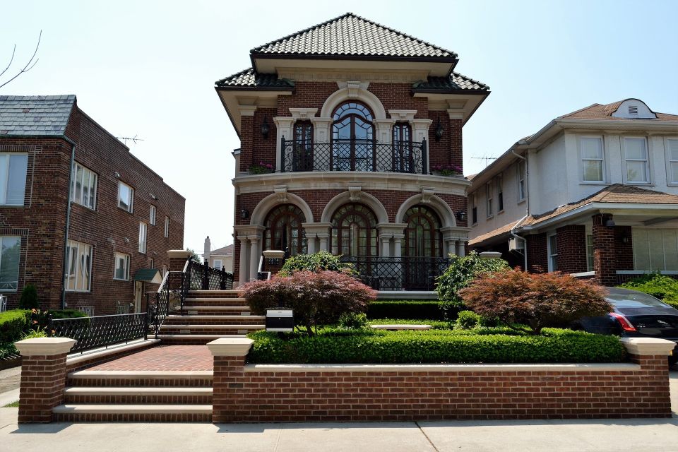 House 54e8d04a4e 1920