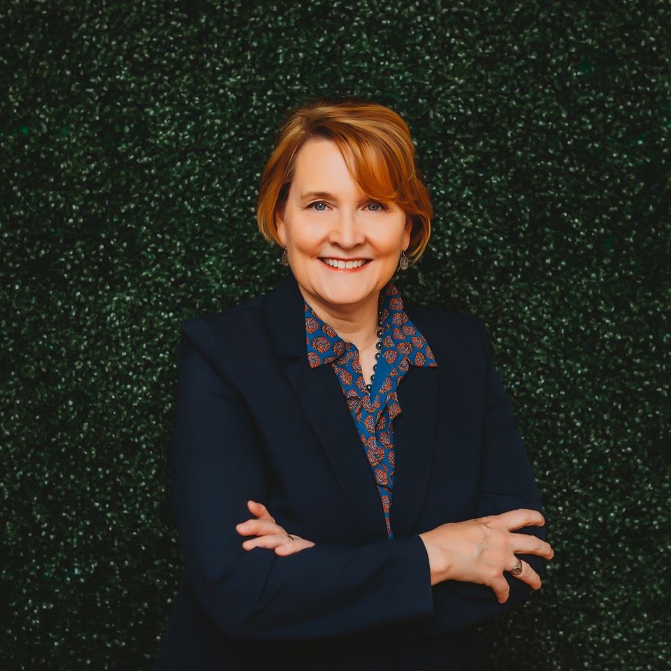 Cyd Maubert Headshot