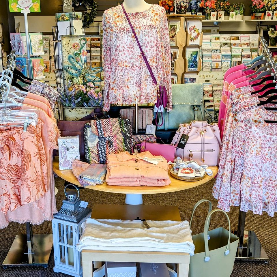 Womans fashion old forge gift shoppe palmyra