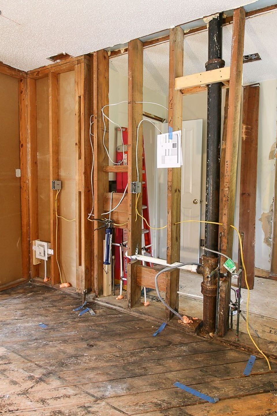 View wall between kitchen bathroom