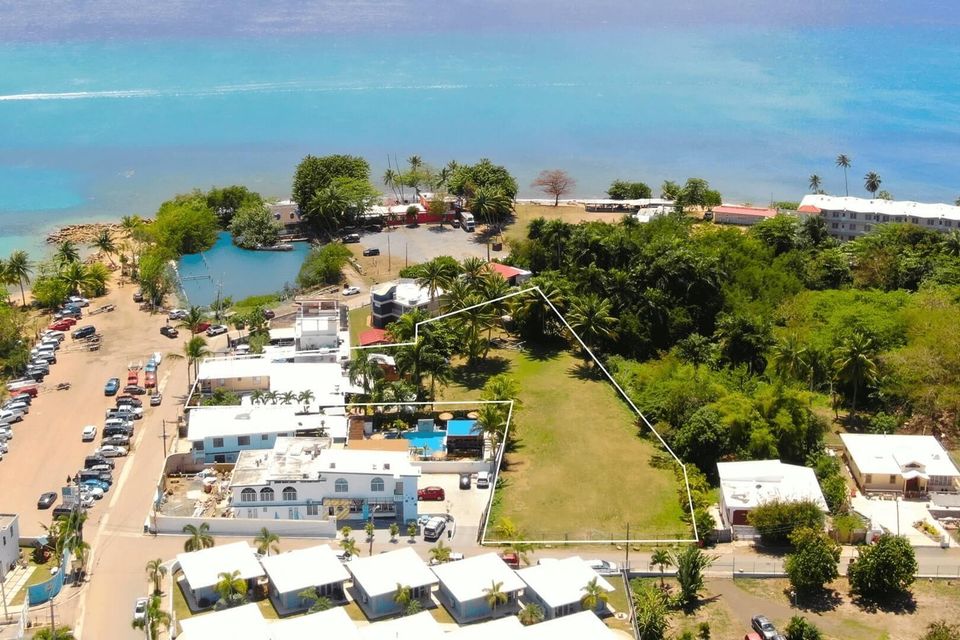 564 black eagle road rincon pr taino divers shipwreck bar and grill 5