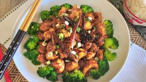 General Tso's Chicken dish at Thai American Bistro in Sugar Land, Tx