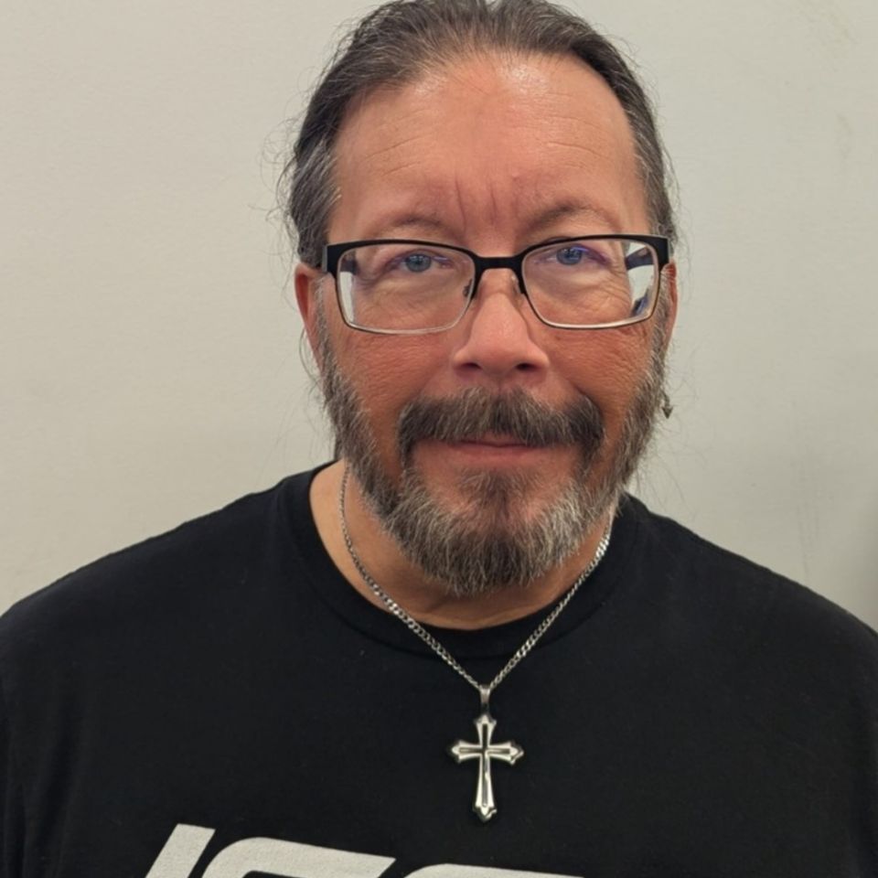 Doug shields headhshot (1)