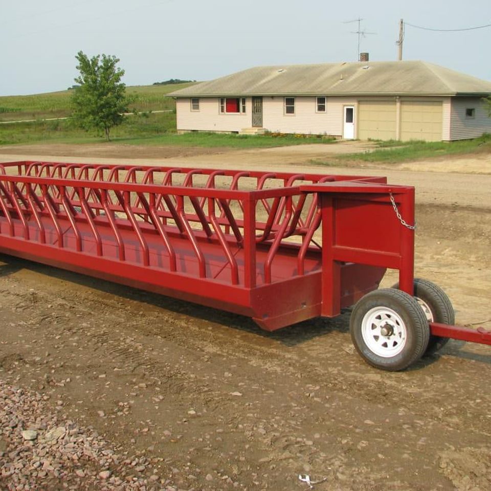 Hay feeder wagon