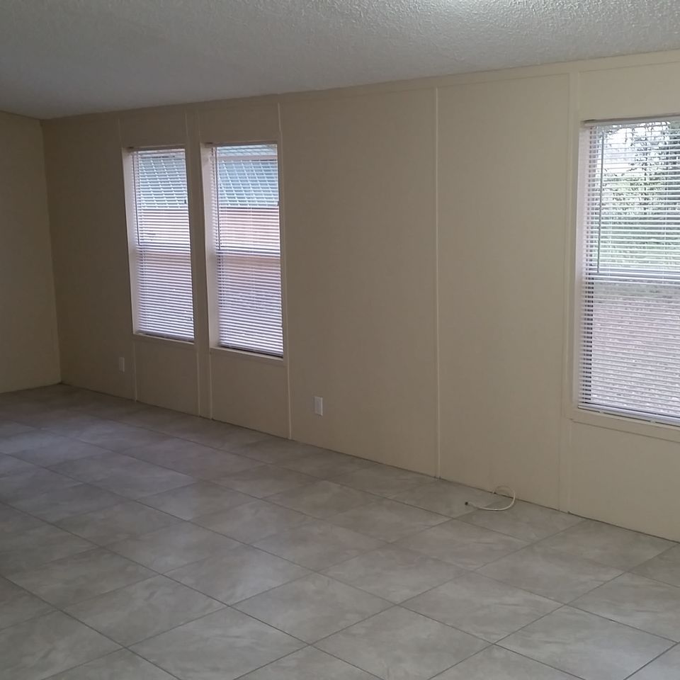 Family room 862020180103 21016 hm1hm9