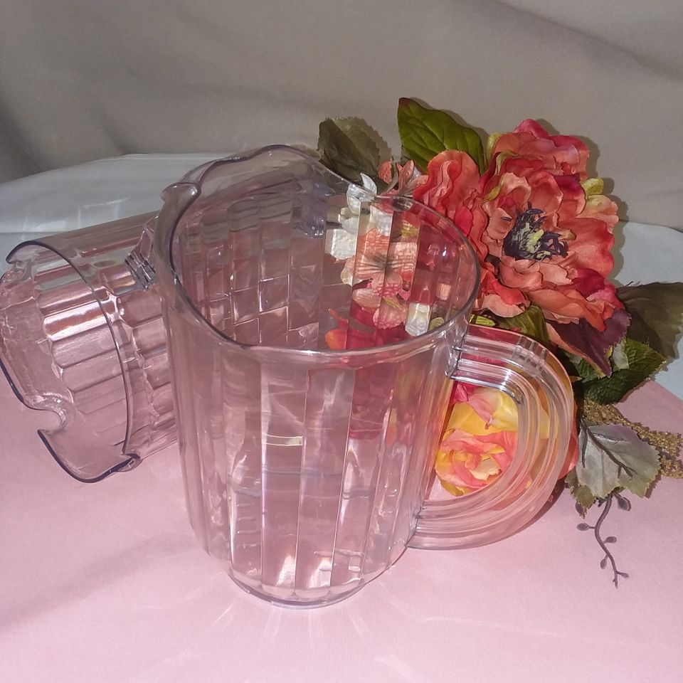 Plastic pitcher