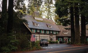 Lodge front k.mcgregor