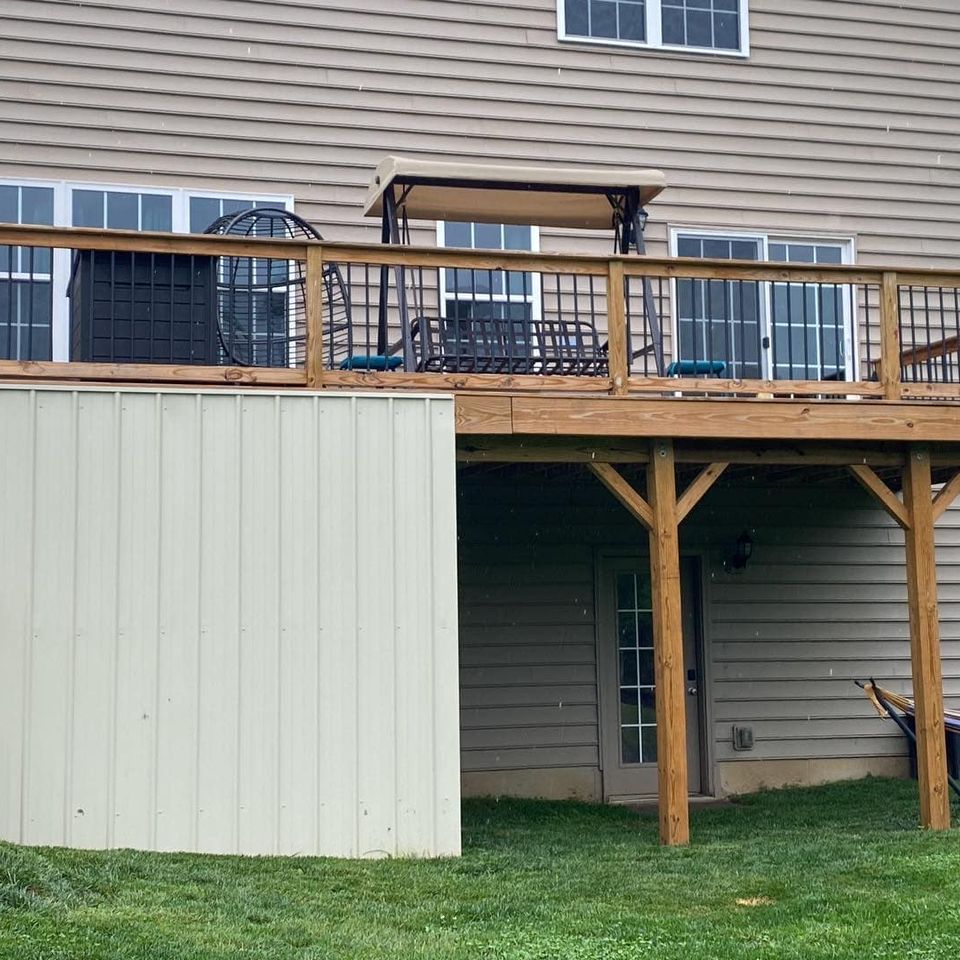 Deck with gable