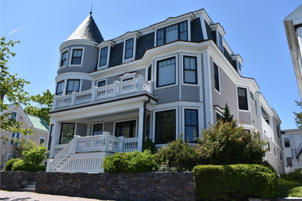 Victorian exterior gray paintzen