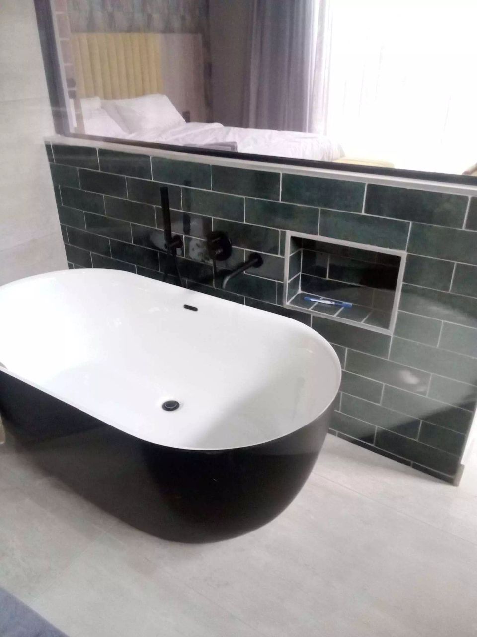 Wheeling bath tub services