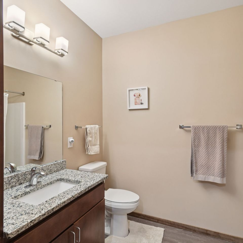 46 web or mls old hudson rd unit 124 011