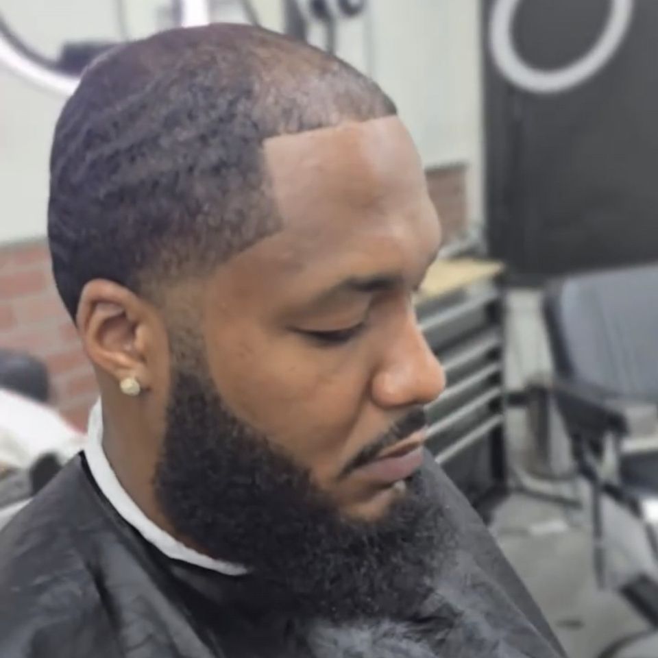 Wave haircut with sharp lineup at Bronx NY barbershop Jeff Barber Services