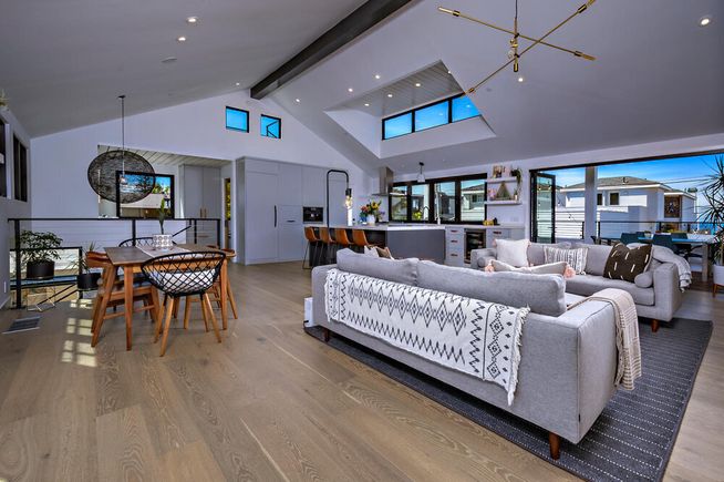 2044 coast blvd del mar ca large 026 21 1026 1500x998 72dpi