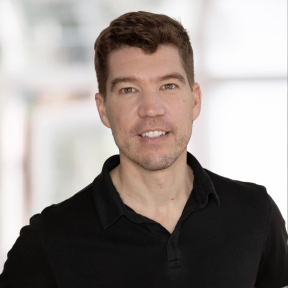 6731cd2ec697748004854cbc ryan hogan