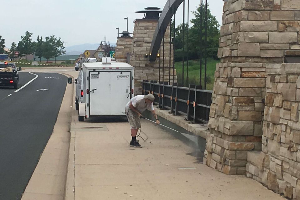 Centerra bridge paint (2)