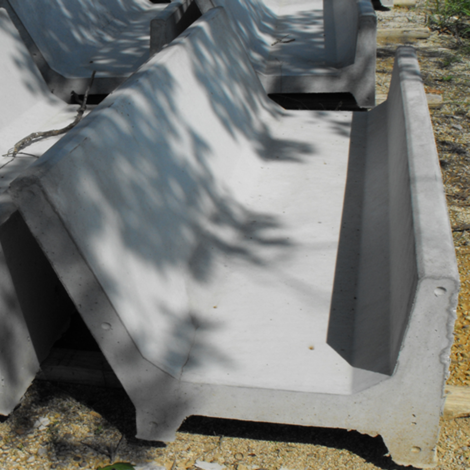  60a fence line feeder20150505 14279 vas75v
