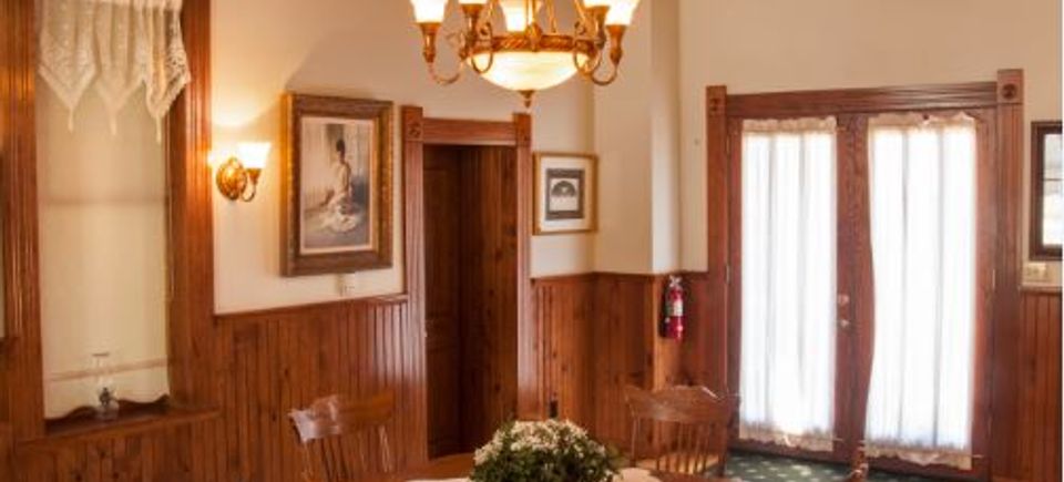 Guest dining