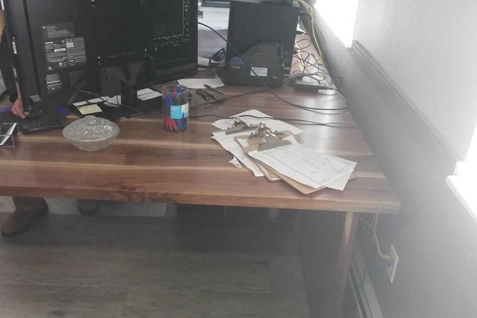 Puchalla desk 4