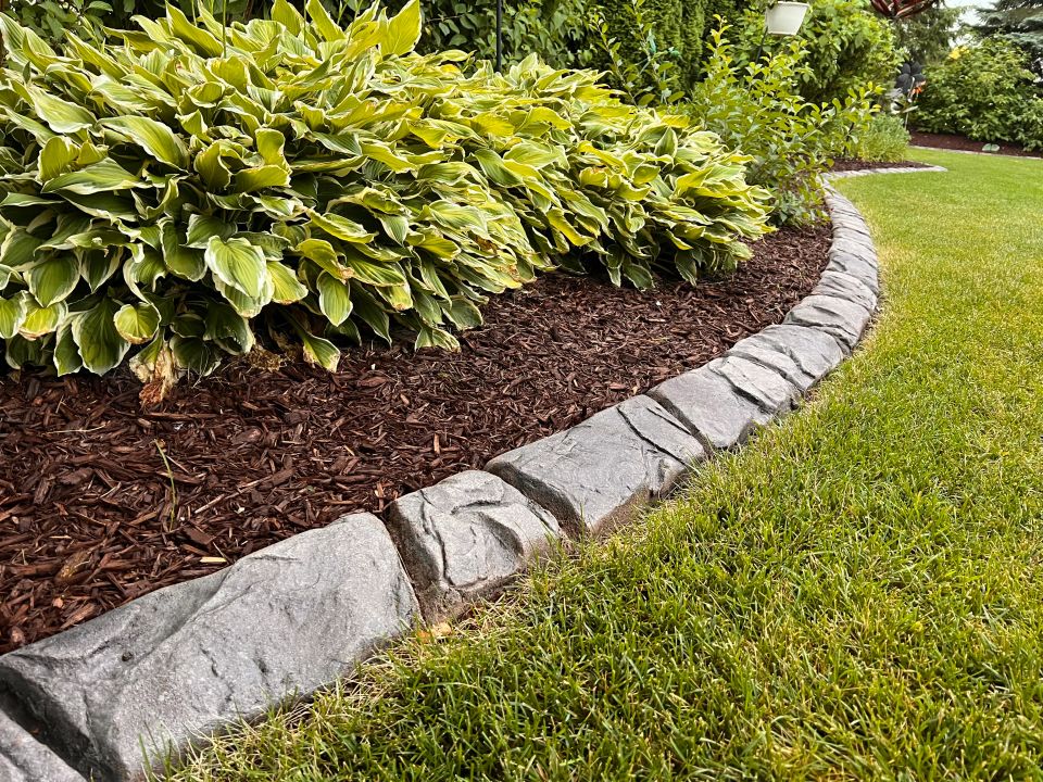 Landscape and Mulching and Curbing Company Appleton Wisconsin