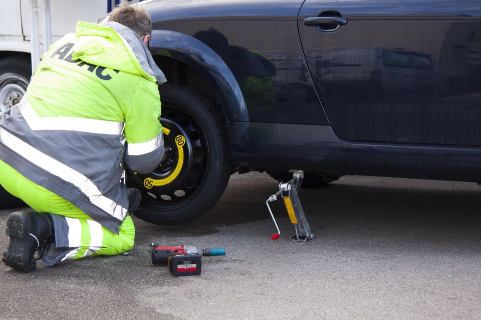 Stux flat tire g67e2934db 1920