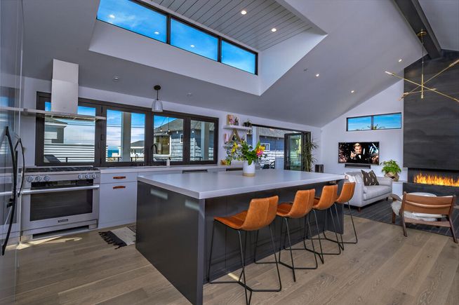 2044 coast blvd del mar ca large 032 41 1032 1500x997 72dpi