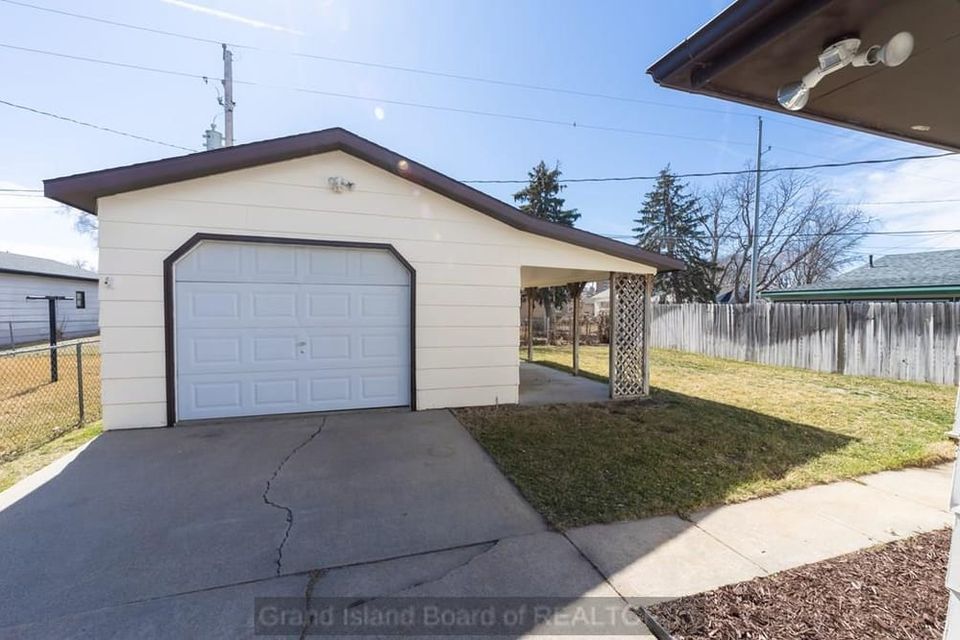 1821 w 11th st grand island ne 68801 a 3