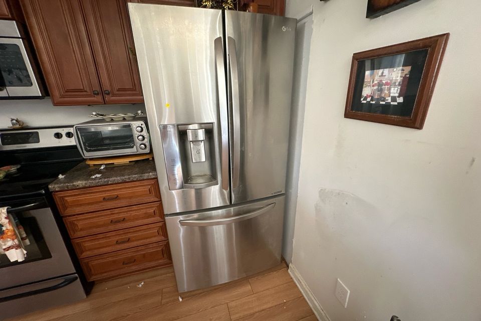 Warden rd refrigerator