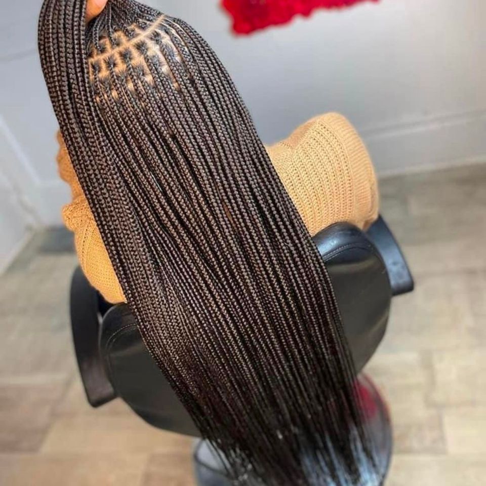 Knotless braids, done by Amazing African Hair Braiding By Ruthy in Los Angeles CA