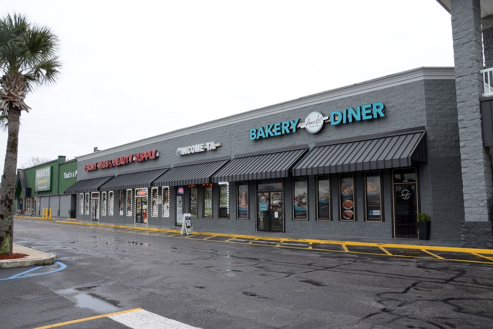 Annie lee's bakery   diner 12
