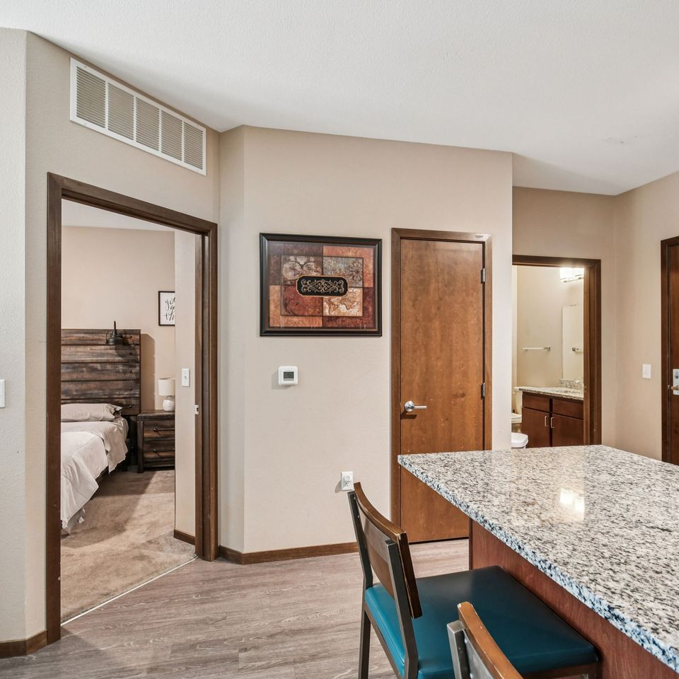 11 web or mls old hudson rd unit 106 011