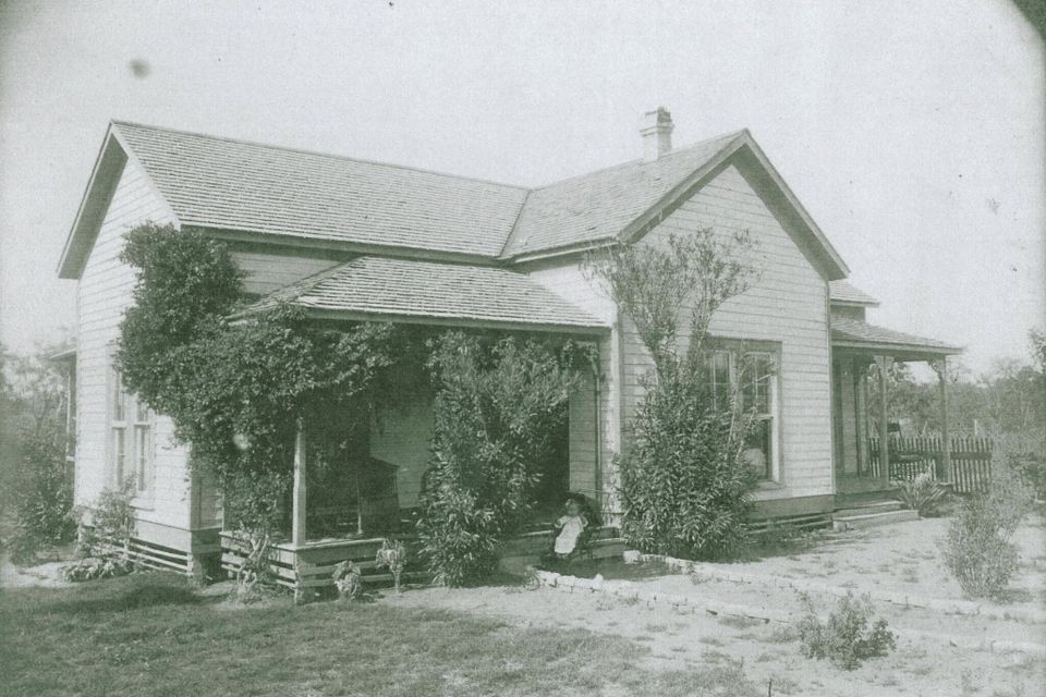 Annie dial home fairview