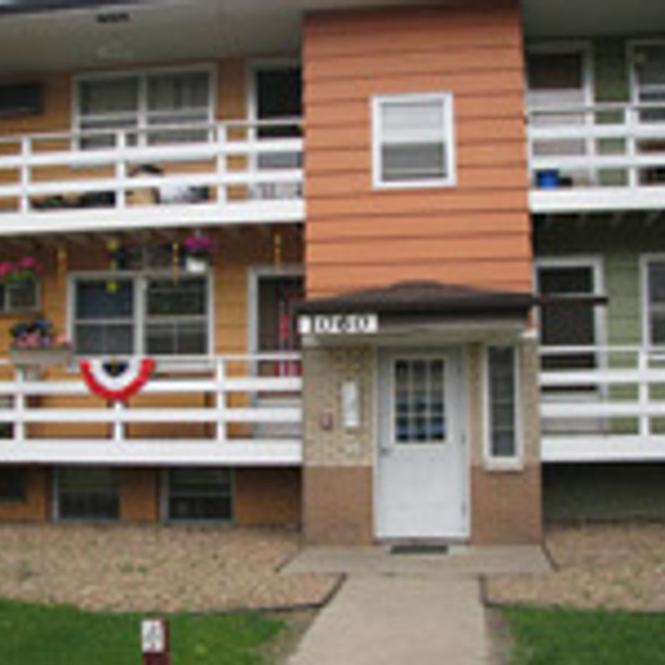 Fridley 1060 64th ave ne front page