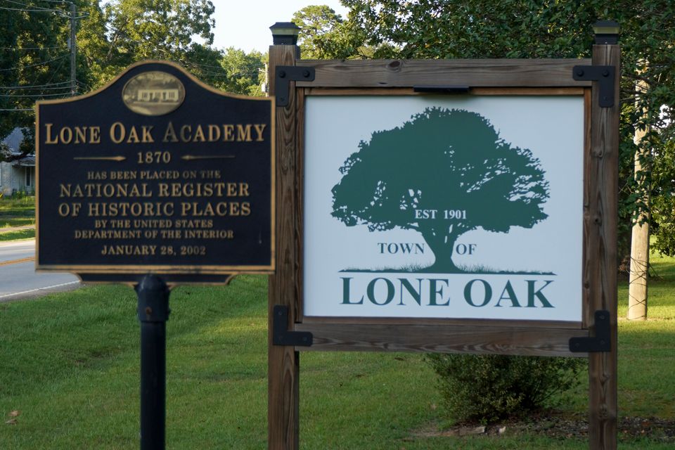 Lone oak academy and sign portrait