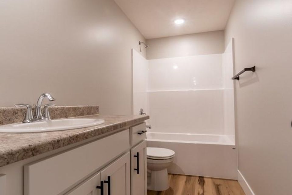 3760 lilac ln grand island  ne 68803 d 4