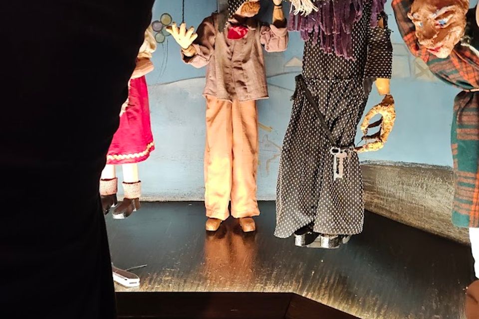Puppets on stage