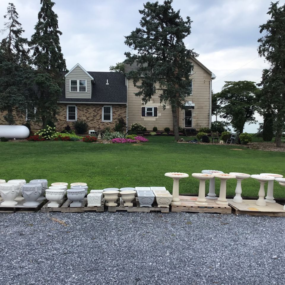 Maytown Gardens concrete planters, birdbaths and benches