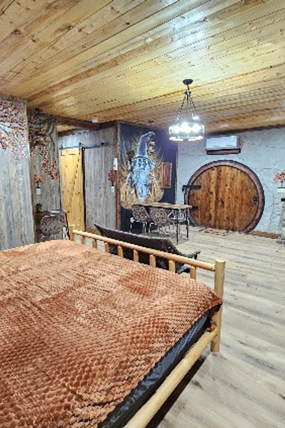 Unit d bed pic 1