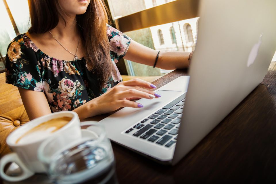 Web design for virtual assistant services by Cannone Marketing.