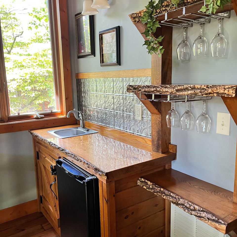 Rr1 wet bar